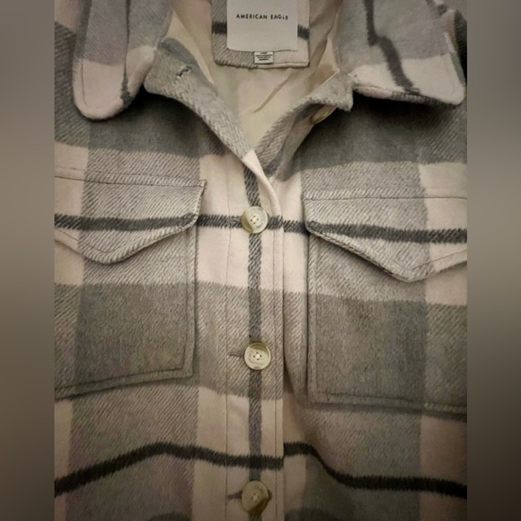 American Eagle Plaid Grey & White Cropped Jacket - Picture 4 of 6